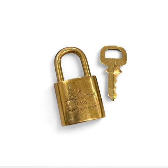 Louis Vuitton Gold Lock and Key Set - Picture 2 of 4